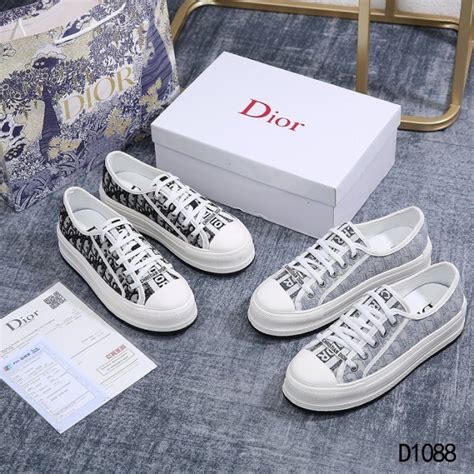 sepatu dior harga.